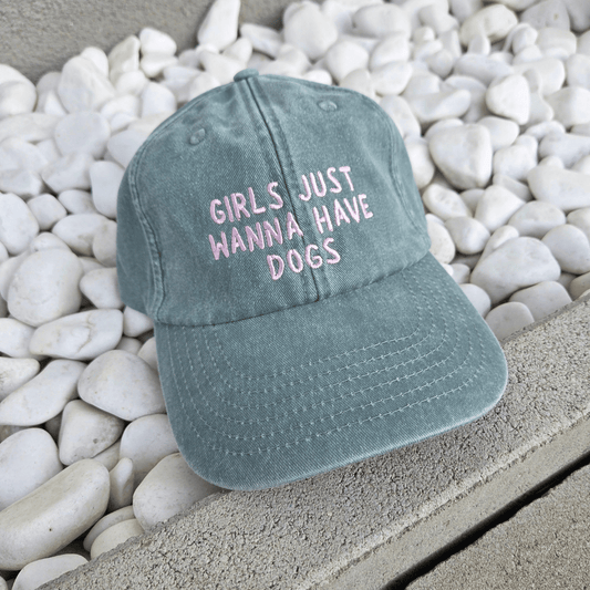 "girls just wanna have dogs" Cap Vintage Sage Green